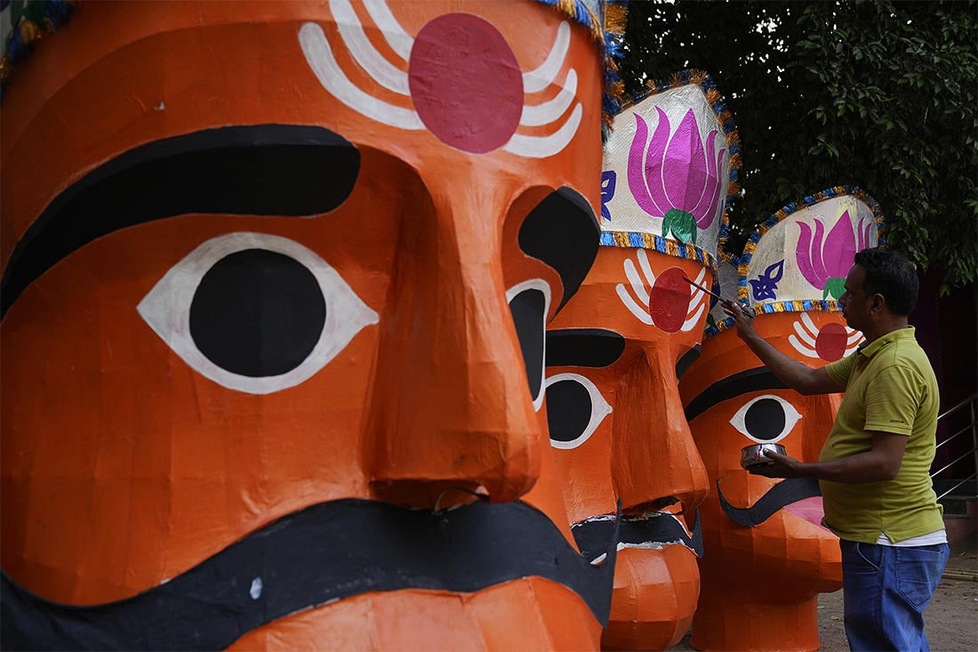 Shou-biznes: Yorqin külotlar, erotika, porno