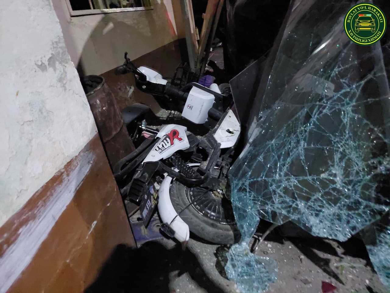 Er dostini xotini bilan jinsiy aloqa qilishni taklif qildi.