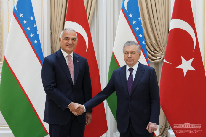 Shavkat Mirziyoyev Turkiya madaniyat va turizm vaziri Mehmet Nuri Ersoyni qabul qildi