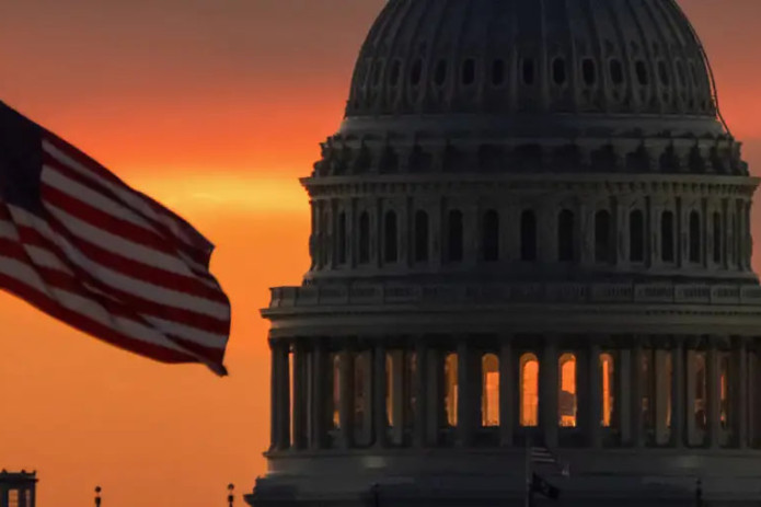 AQSh Senati hukumat faoliyatini to'xtatishga oid qonun loyihasini ma'qulladi