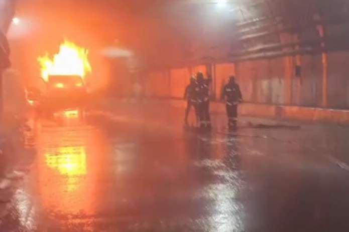 “Қамчиқ” довонида "Исузу" юк машинаси тоннел деворига урилиши оқибатида ...