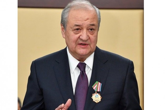 Президент наградил Абдулазиза Камилова орденом «Фидокорона хизматлари учун»
