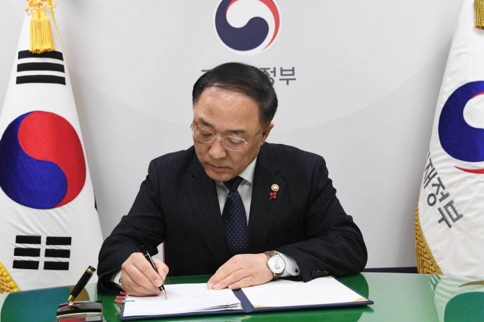 Uzbekistan and Republic of Korea ink $1bn worth agreements
