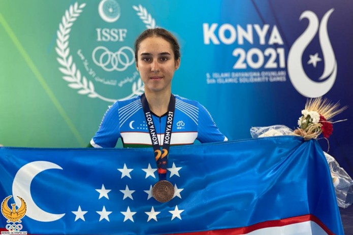 Konya-2021: Velosportchi Sofiya Karimova ilk startdayoq medalga sazovor bo'ldi