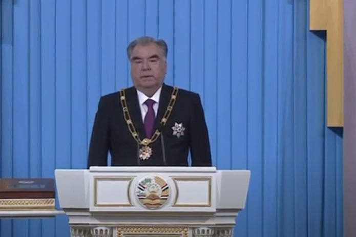 Эмомали Рахмон в пятый раз присягнул на верность народу и Конституции Таджикистана