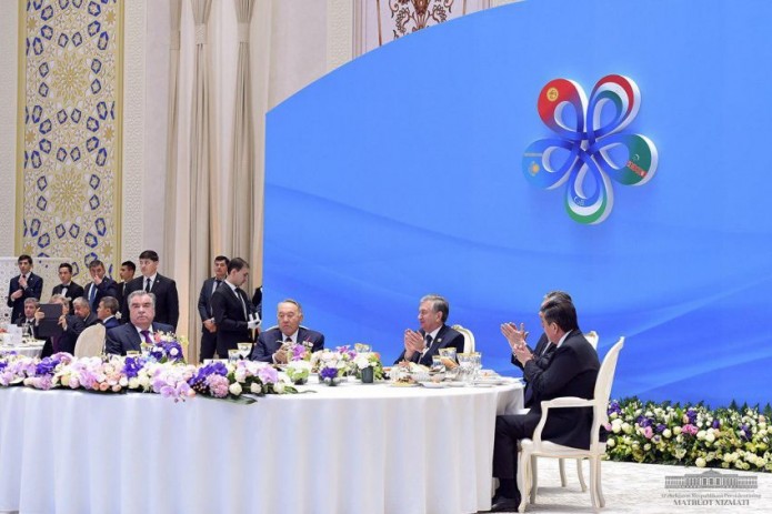 В Ташкенте прошел официальный прием в честь глав государств ЦА