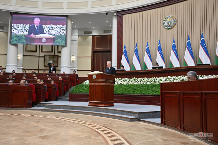 Shavkat Mirziyoyev: 100 ta emas, 5 ta qonun qabul qilaylik, lekin xalqchil bo‘lsin, xalqimizga xizmat qilsin