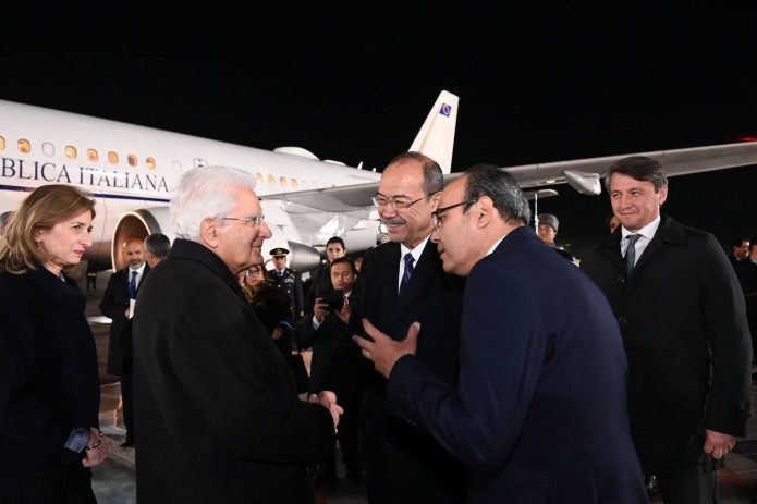 Italiya prezidenti Serjo Mattarella qizi bilan Samarqandga jo‘nab ketdi