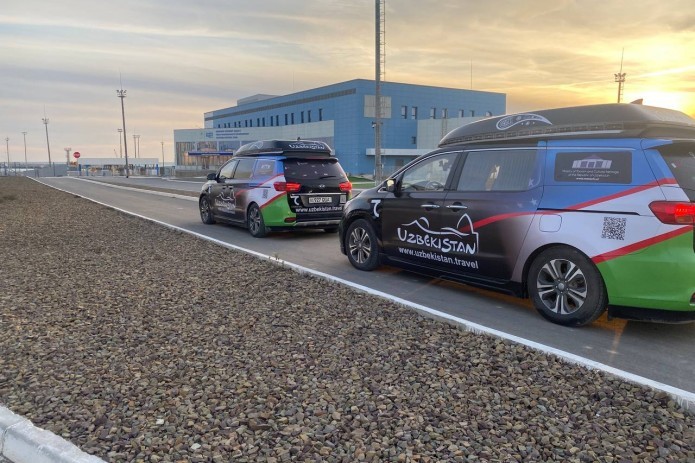 Uzbek car-convoy heading to Qatar World Cup reaches Azerbaijan