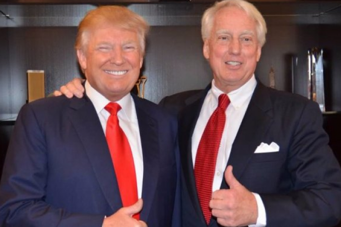 В США с серьезным диагнозом госпитализирован брат Трампа