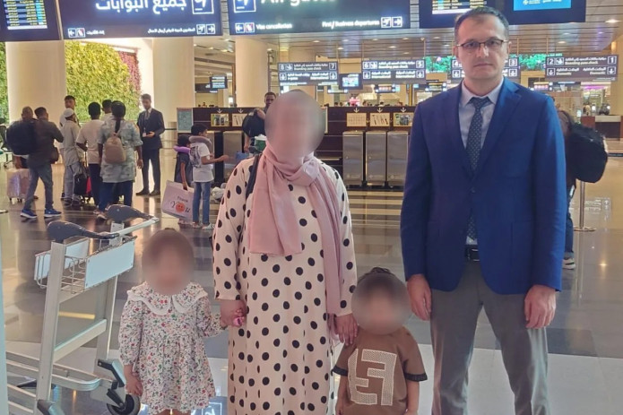 O‘monda tutqunlikda saqlangan ayol va uning bolalari O‘zbekistonga qaytarildi