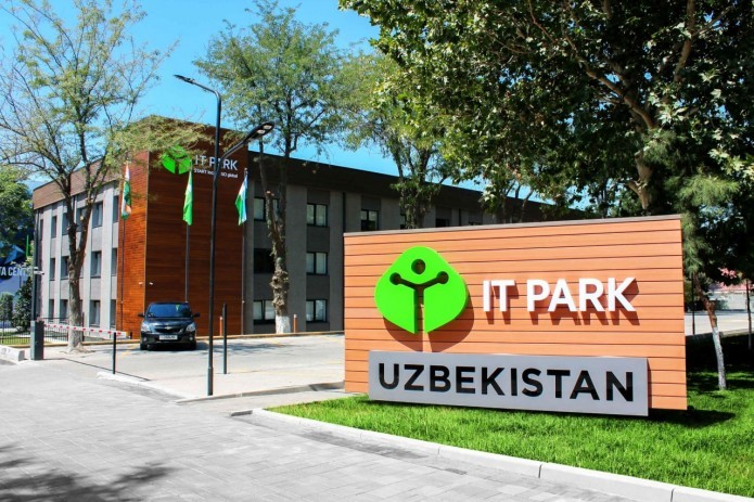 New "IT-Park University" established in Tashkent