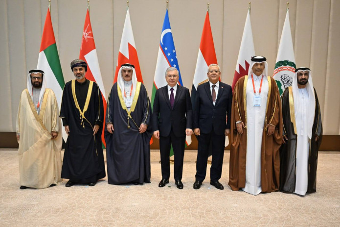 President met with speakers of Arab Parliaments