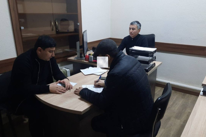 Toshkentda mashinasini yashil hududga qo‘ygan haydovchi jarimaga tortildi