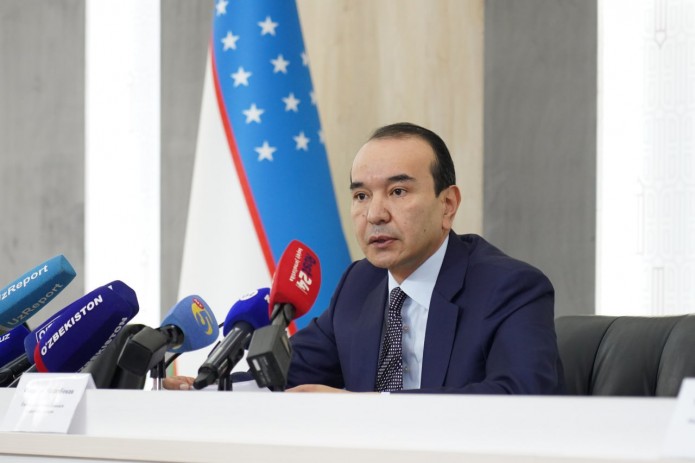 "Madaniyat vazirligi har bir noto‘g‘ri gapirganda, qaytaradigan bog‘cha opa emas" – Ozodbek Nazarbekov ayrim san’atkorlarning xurmacha qiliqlari haqida gapirdi