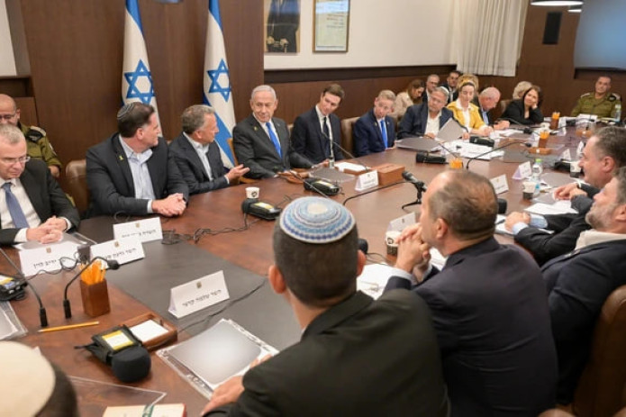 Isroil hukumati G‘azo sektorida o‘t ochishni to‘xtatish bo‘yicha kelishuvni maʼqulladi — The Times of Israel