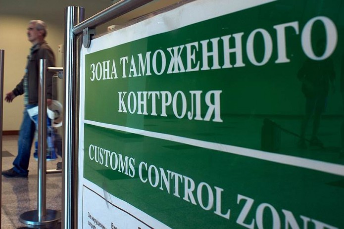 На нескольких таможенных постах построят современные терминалы