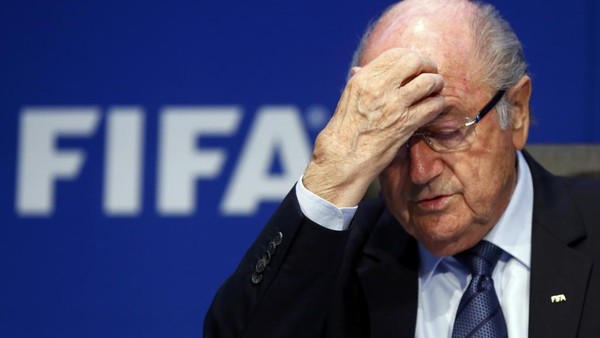 Президент ФИФА Йозеф Блаттер подал в отставку
