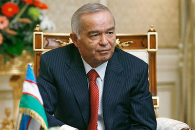 Президент Узбекистана наградил группу работников социальных сфер