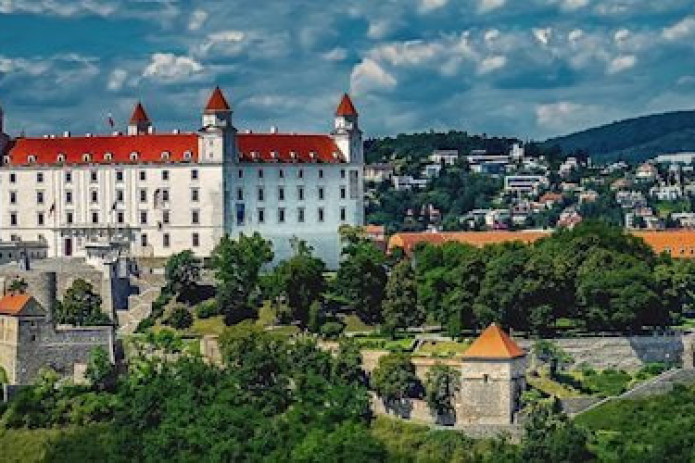O‘zbekistonlik yuk mashina haydovchilari Slovakiyaga ishga taklif qilinmoqda
