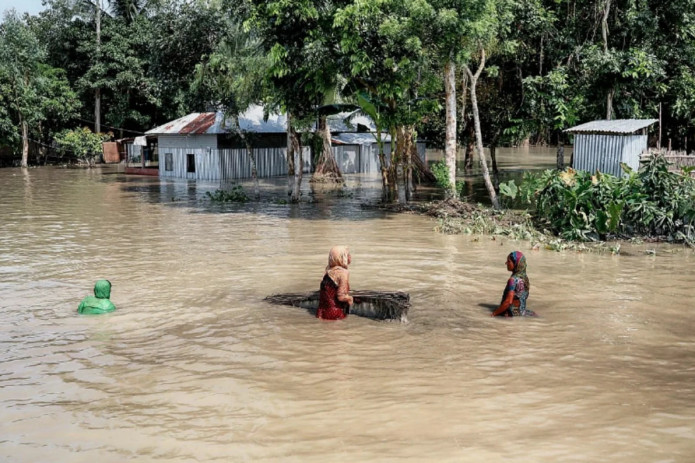 Bangladeshdagi suv toshqinlaridan 2 millionga yaqin aholi jabr ko‘rdi