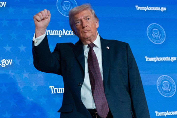 CNN: Tramp Eronga yangi yirik zarba berishga tayyorlanmoqda