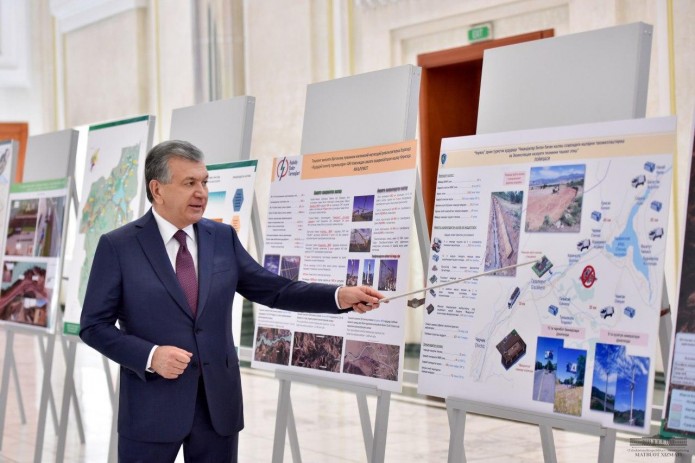 Президент ознакомился с проектами по развитию туризма в Бостанлыкском районе