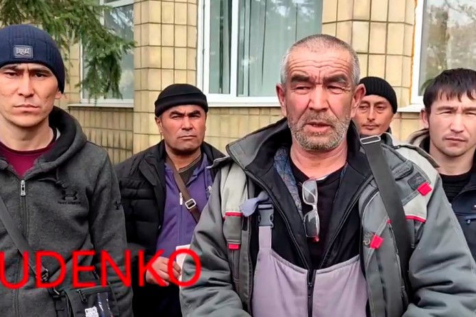 МИД эвакуирует узбекских дальнобойщиков из зон боевых действий