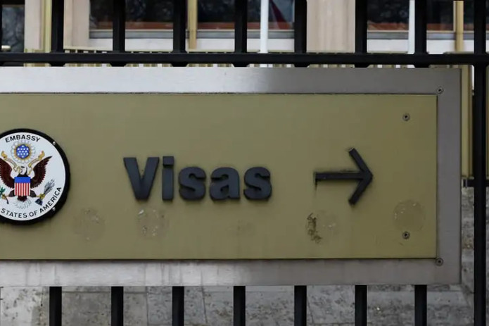 AQSh Rossiya fuqarolariga immigratsion vizalar berishni to'xtatdi