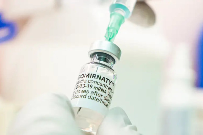 Yevrokomissiya Pfizer bilan vaksinalar bo‘yicha yozishmalar ishida yutqazdi