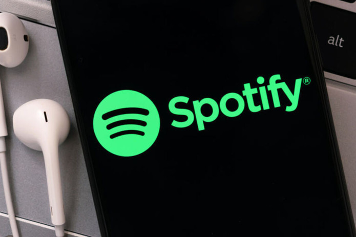 Spotify tarixda birinchi marta yilni daromad bilan yakunladi