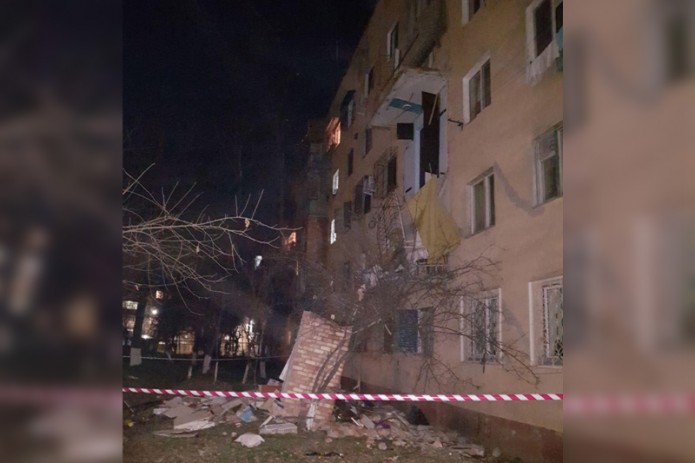 В одном из домов в Учтепинском районе произошло обрушение балконов