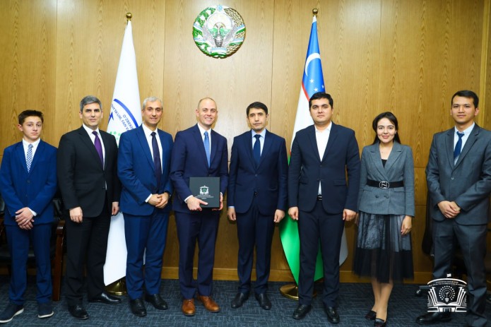 O’zbekistonlik yoshlarga AQShda bakalavriat va magistratura yo‘nalishlarida tahsil olish bo’yicha turli grandlar ajratiladi