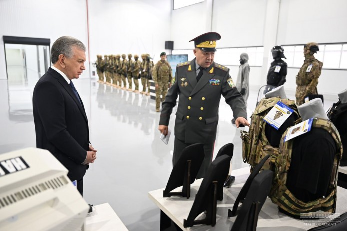 Prezident Shavkat Mirziyoyev mudofaa sanoati majmualari bilan tanishdi