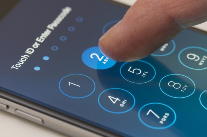 Apple изменит настройки iPhone во избежание их взлома спецслужбами