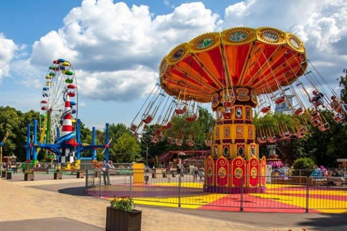 Oʻzbekistonda 126 ta madaniyat va istirohat bogʻlari bor. Ularning ko'pi qayerda joylashgan?