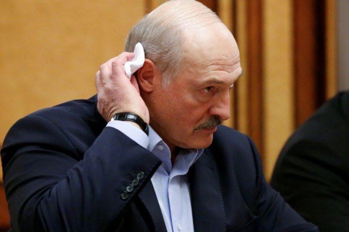 Lukashenko saylovlardagi raqibini korrupsiyada aybladi