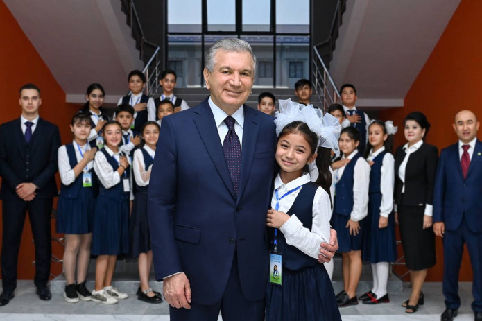 Prezident Shavkat Mirziyoyev maktab bitiruvchilariga tabrik yo‘lladi