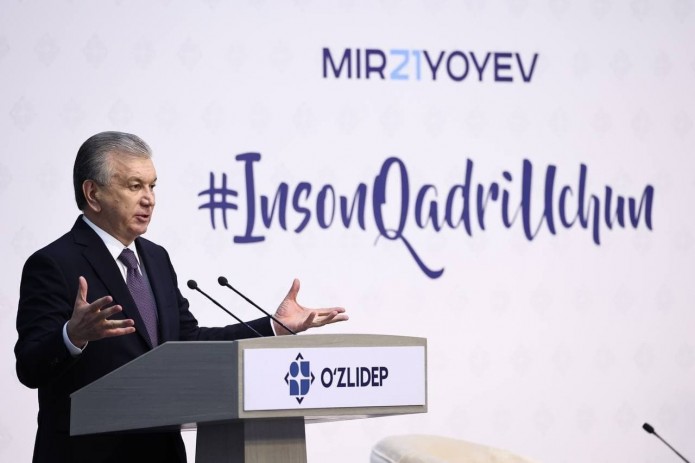 Shavkat Mirziyoyev Parkentda Rizamat Musamuhamedov nomidagi Uzumchilik markazi tashkil etishni taklif qildi