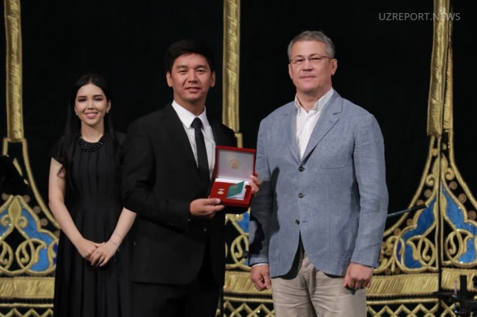 Знаменитый оперный певец Женисбек Пиязов получил звание «Народный артист Башкортостана»