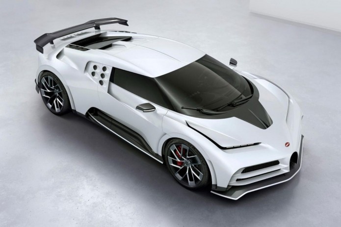 Bugatti представила новый гиперкар Centodieci за 8 млн. евро