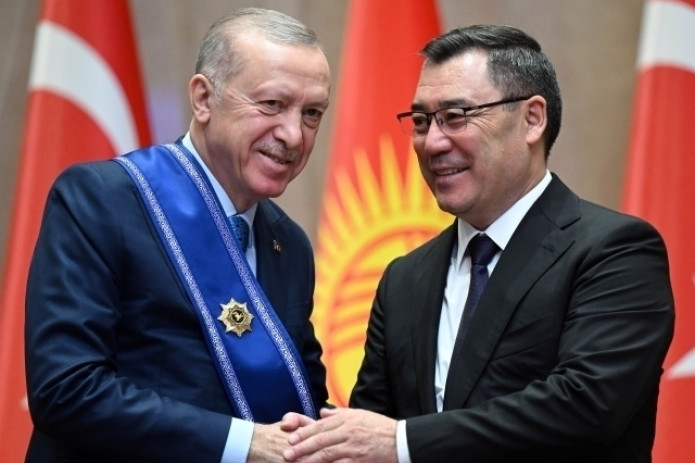 Эрдўғанга Қирғизистоннинг олий мукофоти топширилди