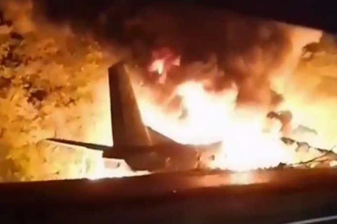 В Украине под Харьковом разбился самолет