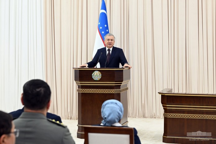 “Men ham tadbirkor bo‘lay, mahallada ish o‘rni yaratay”, degan oddiy odamlar chetda qolib ketayapti" — Prezident