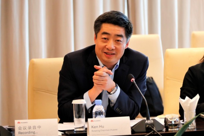 Председатель Huawei: Путь трансформации помог нам вырасти до лидера рынка 5G