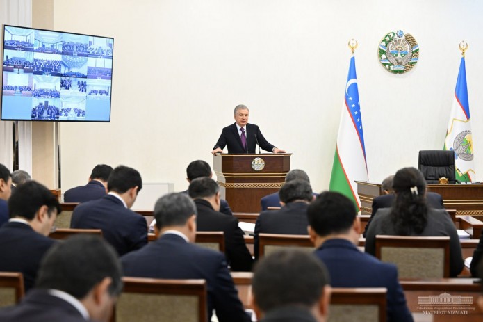 11 ta vazirlik va idora, 10 ta uyushma, xorijdagi diplomatik vakolatxonalar faoliyati sust baholandi
