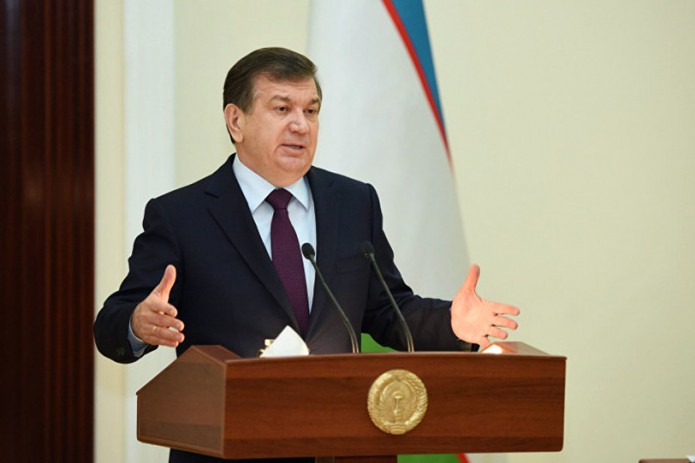 Президент Шавкат Мирзиёев посетил Центр молодежи в городе Ургенче