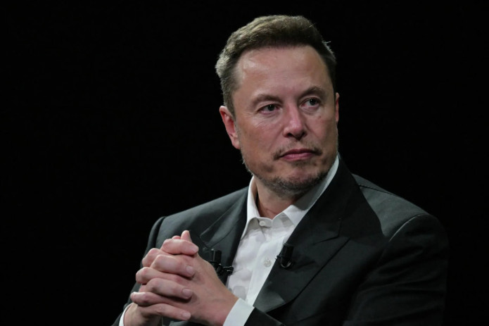 Маск Трамп сайловолди кампаниясига ойига 45 миллион доллар бериш режасини рад этди