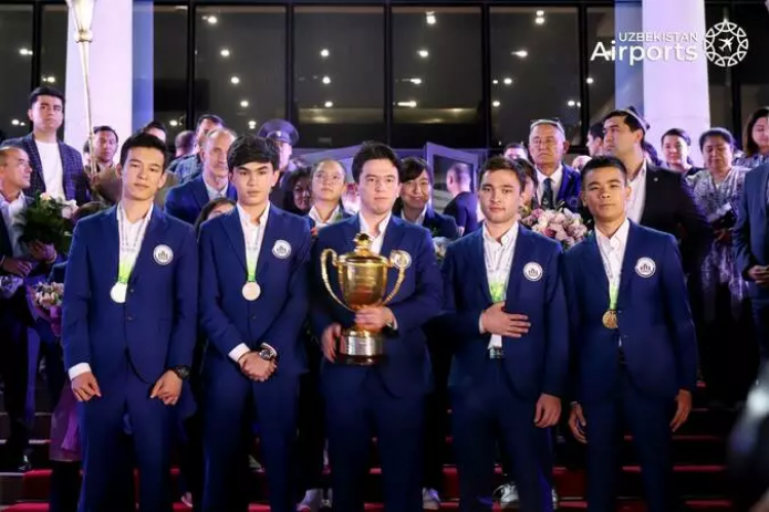 Champions of World Chess Olympiad solemnly welcomed in Tashkent