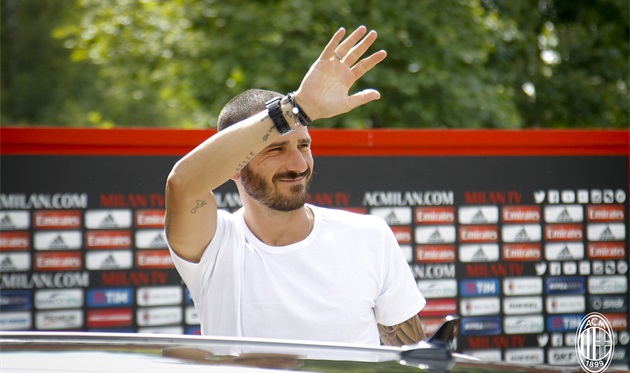 "Milan" Bonuchchi bilan rasman 5 yillik shartnoma tuzdi